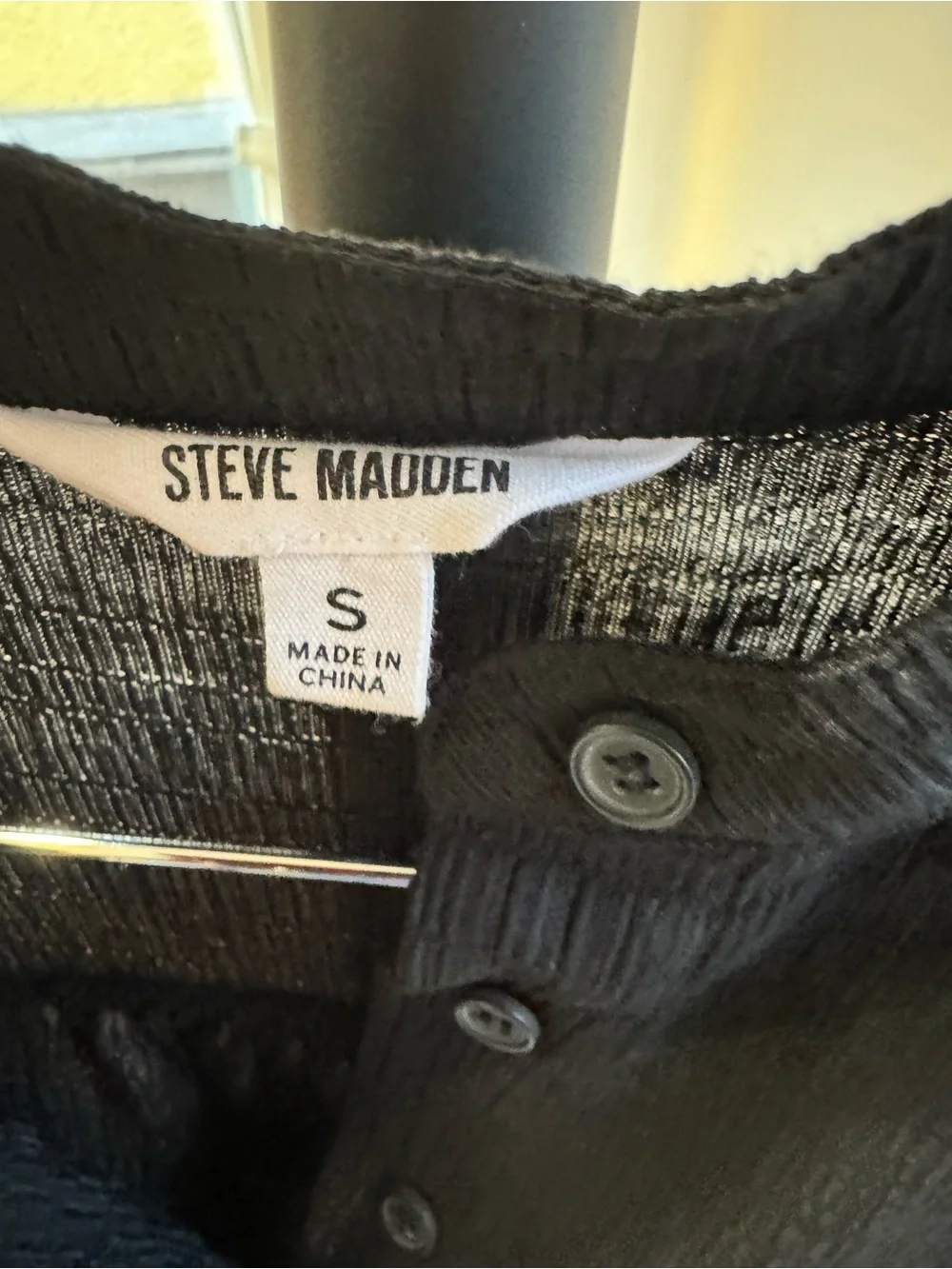 Steve Madden Black Long-Sleeve Shirt Coverup Classic Lightweight Size Small